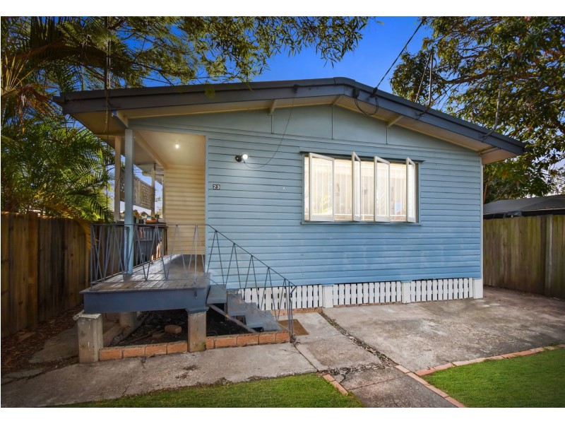 23 Utalong Street, Deagon QLD 4017