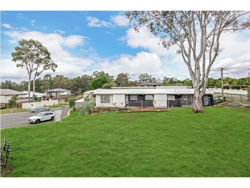 6 Serene Court, Bridgeman Downs QLD 4035