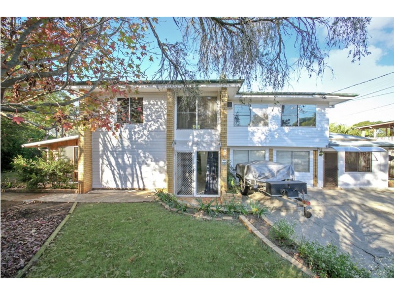 8 Larcombe Street, Zillmere QLD 4034