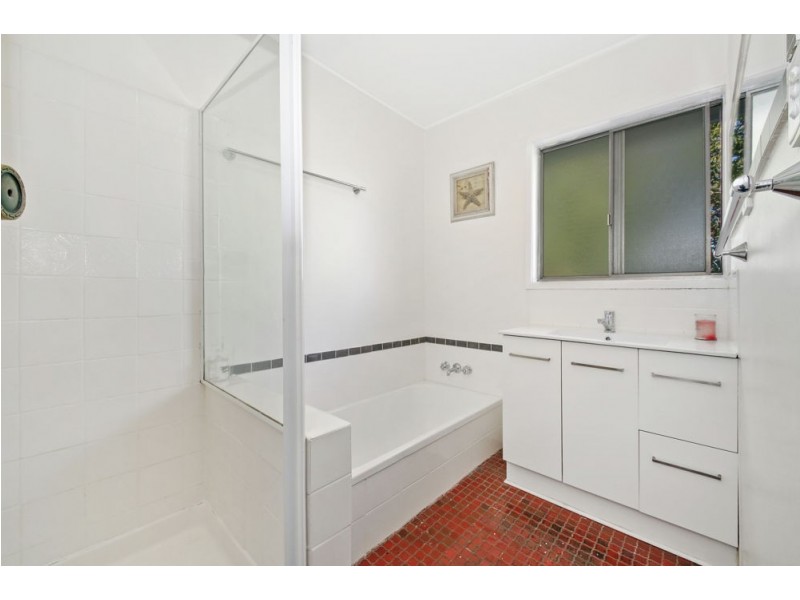 8 Larcombe Street, Zillmere QLD 4034