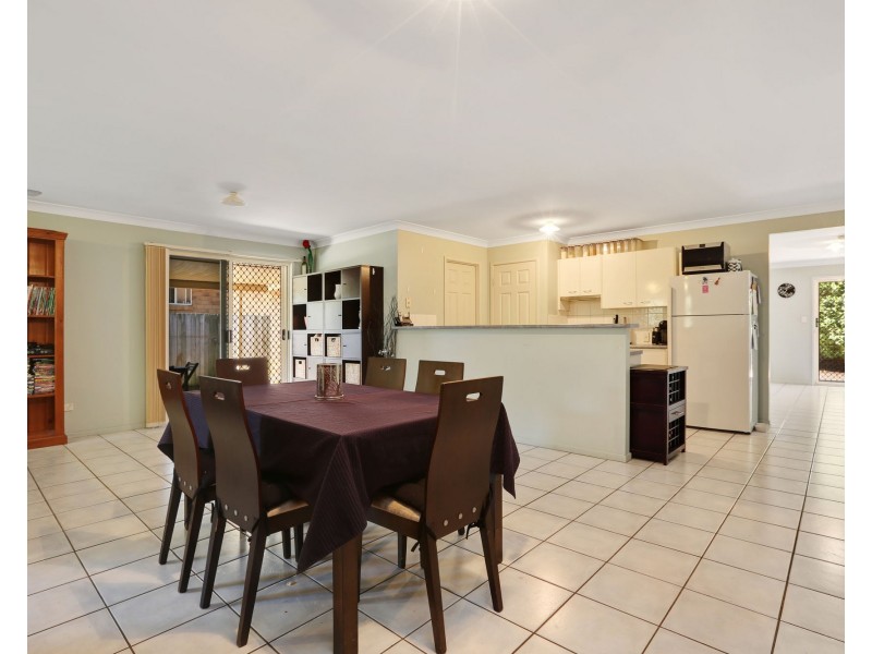 4 Leanne Close, Mcdowall QLD 4053