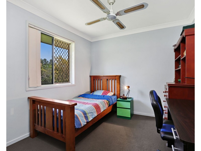 4 Leanne Close, Mcdowall QLD 4053