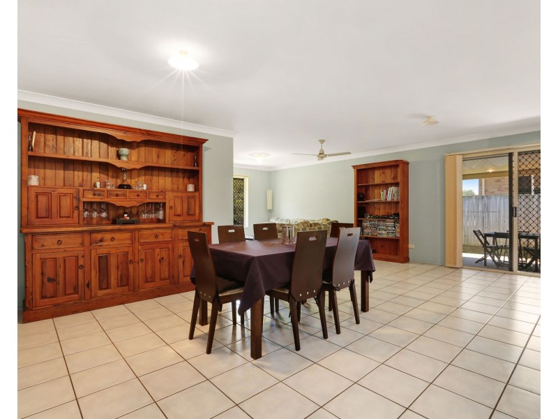 4 Leanne Close, Mcdowall QLD 4053