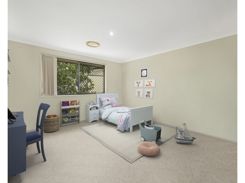 1 Taun Court, Albany Creek QLD 4035