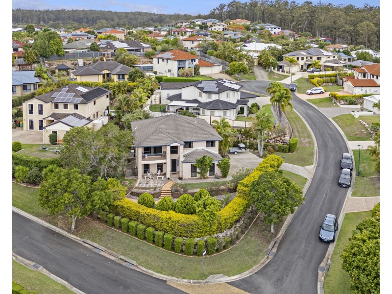 1 Taun Court, Albany Creek QLD 4035