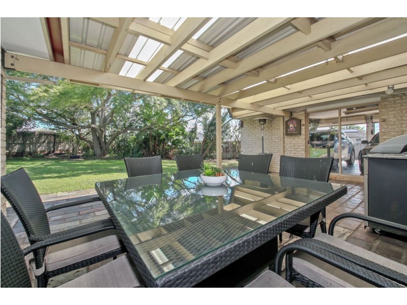 20 Myrtle Crescent, Bridgeman Downs QLD 4035