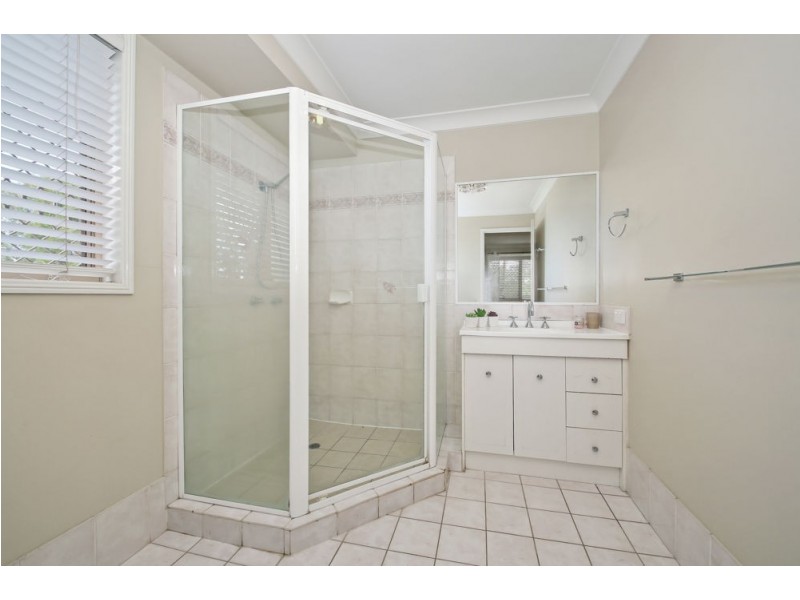 20 Myrtle Crescent, Bridgeman Downs QLD 4035