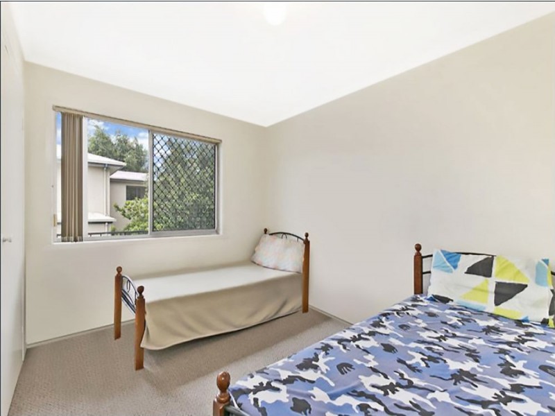 2/348 Zillmere Road, Zillmere QLD 4034