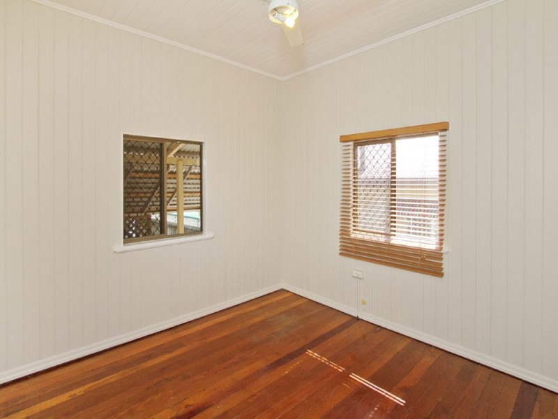 226 Brighton Road, Sandgate QLD 4017