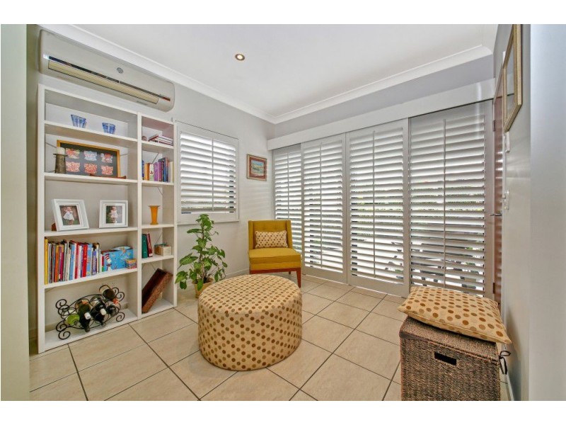 39 Curwen Terrace, Chermside QLD 4032