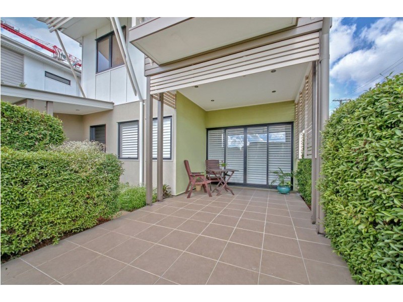39 Curwen Terrace, Chermside QLD 4032