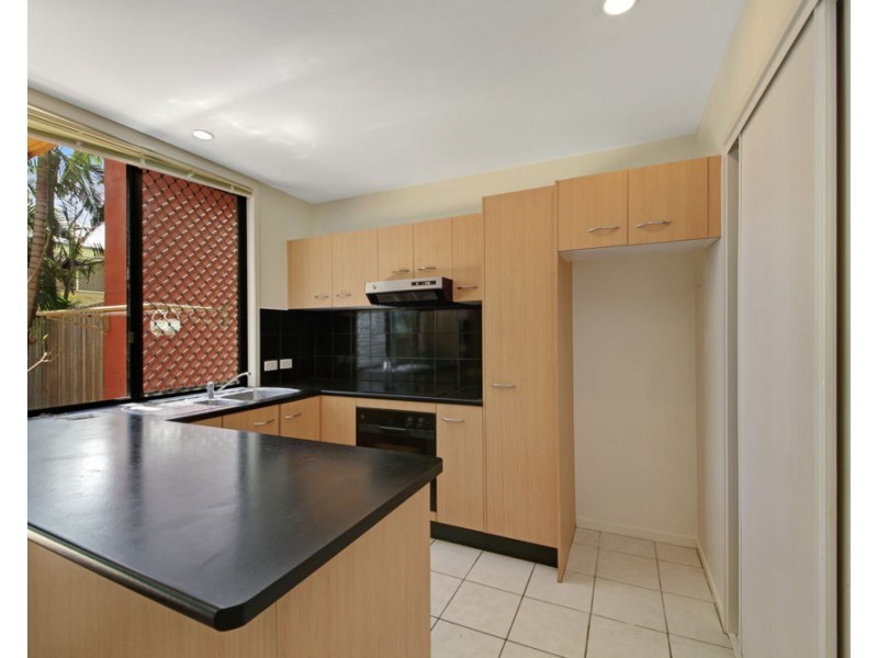 2/105 Hall Street, Alderley QLD 4051