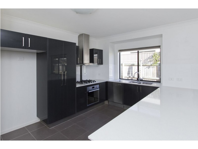 10 Matthew Street, Carseldine QLD 4034