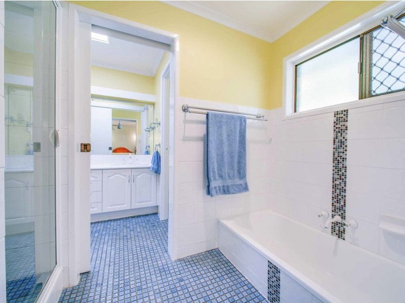 3 Mountview Street, Aspley QLD 4034