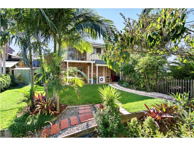 19 Edwards Drive, Albany Creek QLD 4035