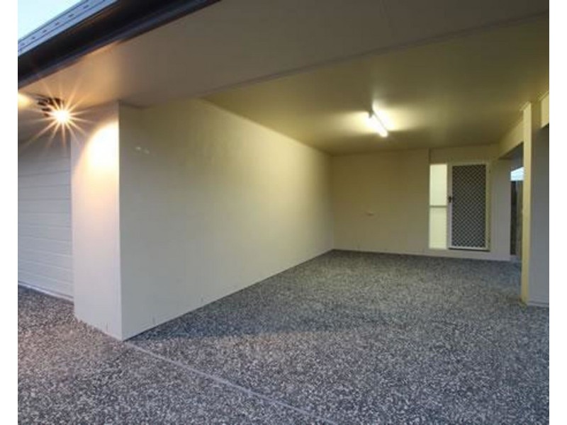 2/10 Homeland Crescent, Warner QLD 4500