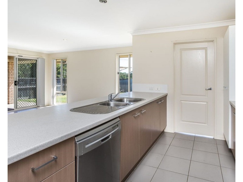 10 HIGHSIDE COURT, Morayfield QLD 4506