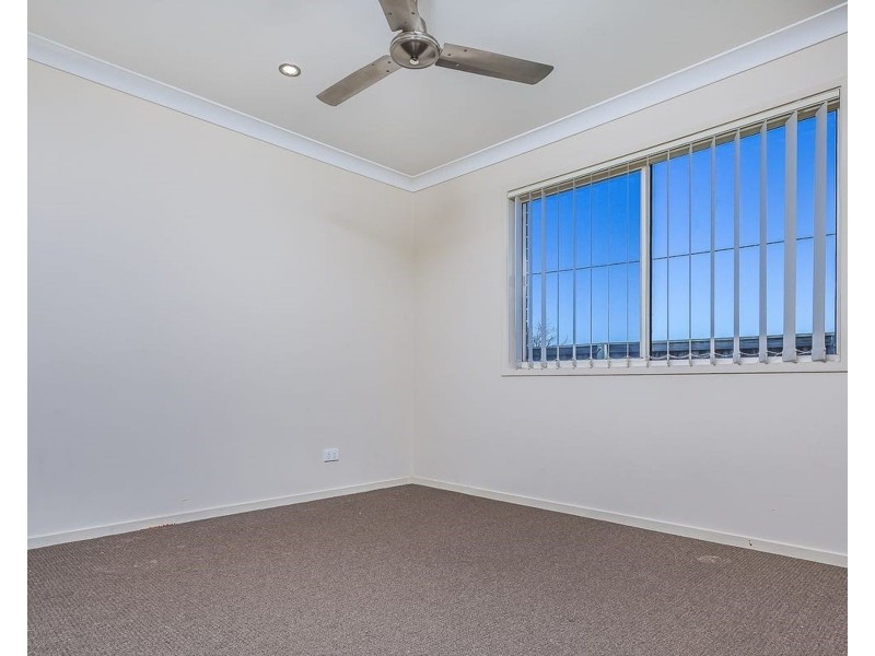 10 HIGHSIDE COURT, Morayfield QLD 4506