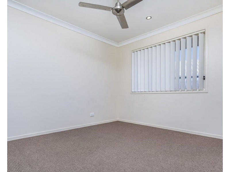 10 HIGHSIDE COURT, Morayfield QLD 4506