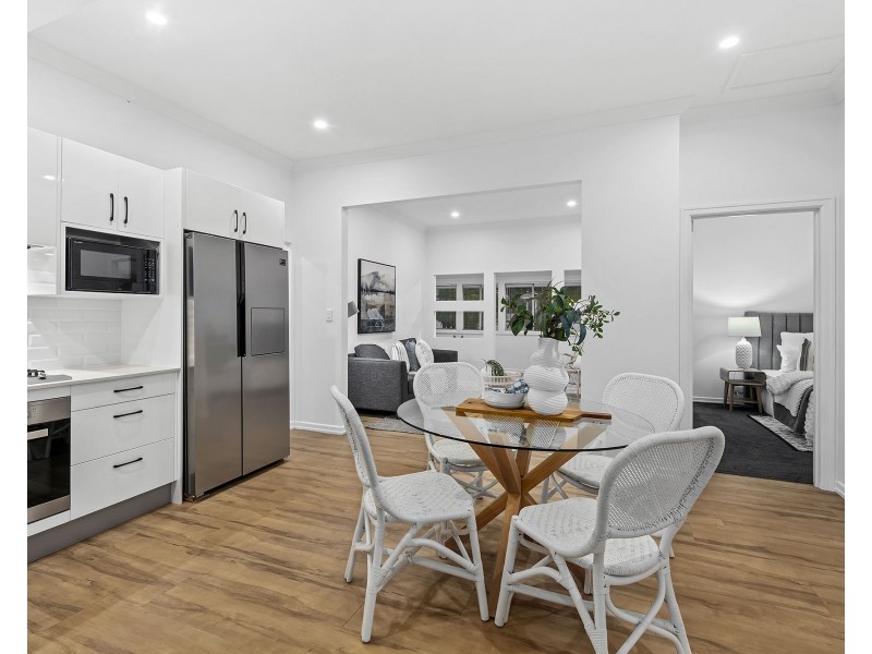 14 Roland Street, Clontarf QLD 4019