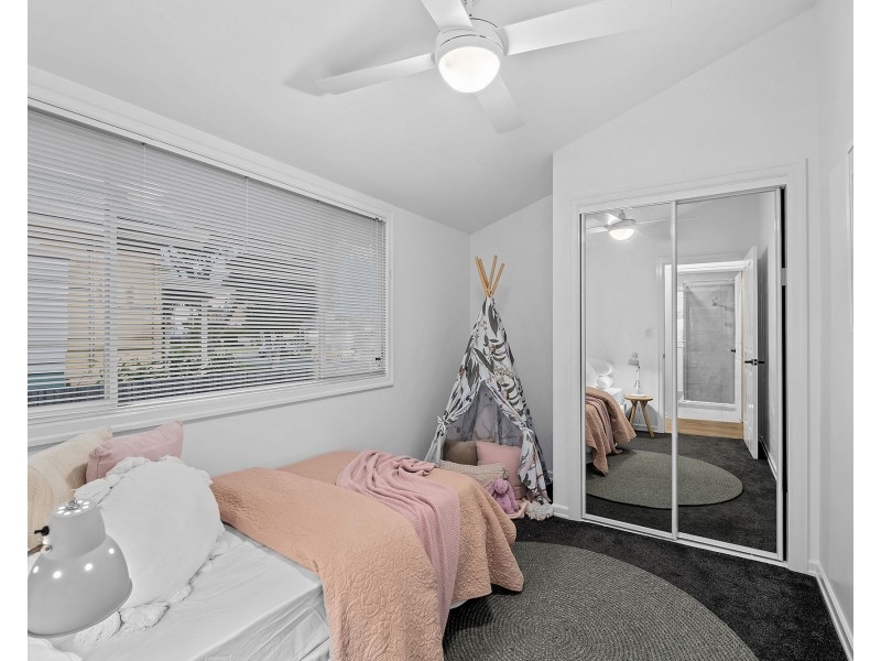 14 Roland Street, Clontarf QLD 4019