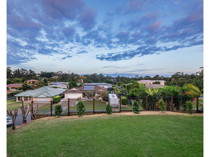 3 Valencia Court, Eatons Hill QLD 4037