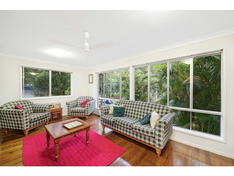 12 Olakuna Crescent, Ferny Hills QLD 4055