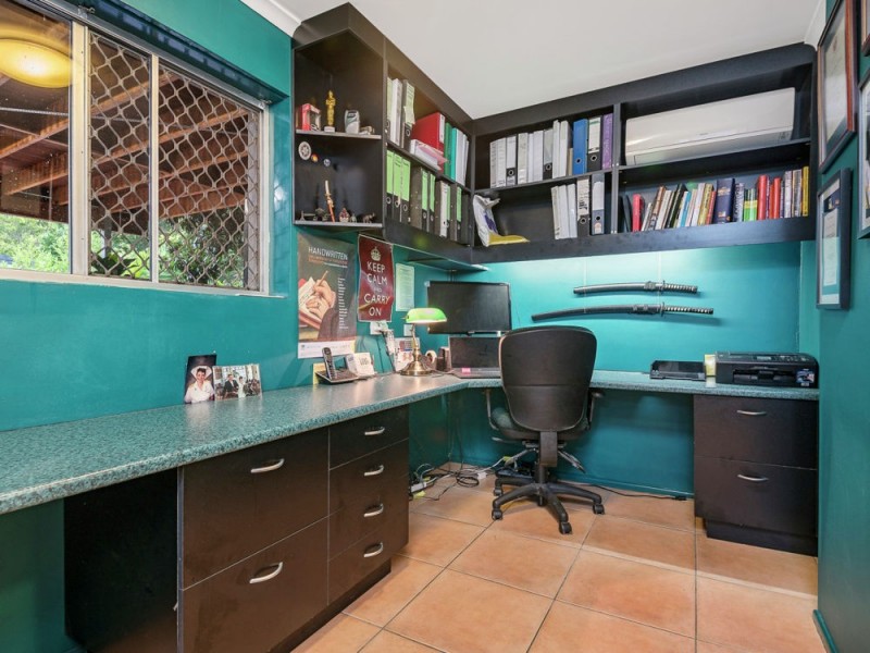 12 Olakuna Crescent, Ferny Hills QLD 4055