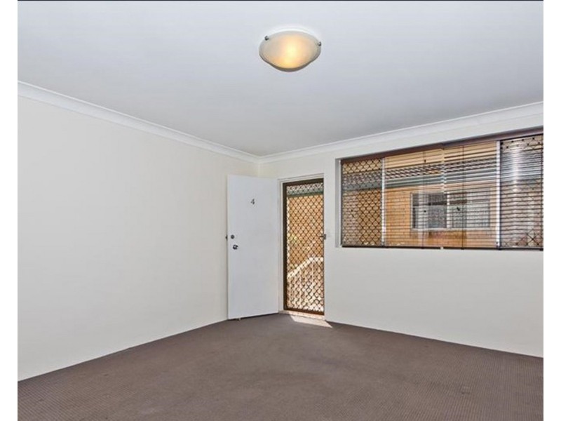 4/8 Zenith Avenue, Chermside QLD 4032