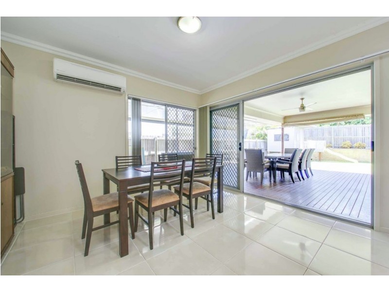 56 Swan Parade, Warner QLD 4500