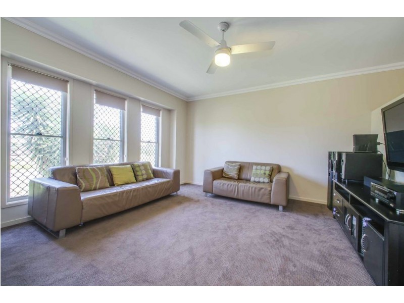 56 Swan Parade, Warner QLD 4500