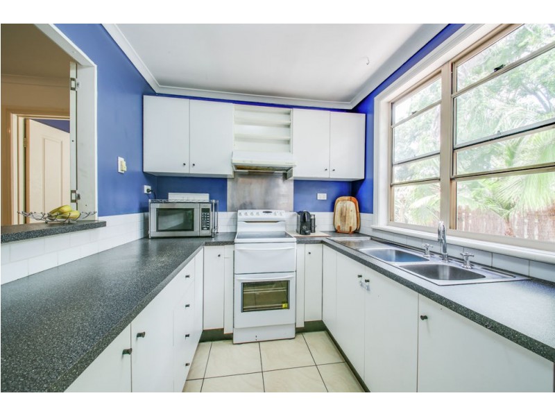 2/10 Pepperina Place, Fitzgibbon QLD 4018