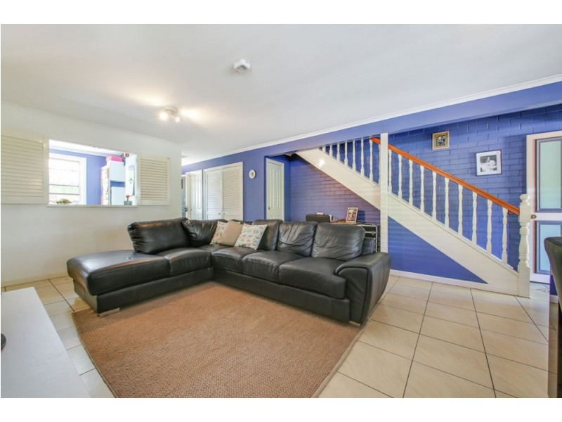 2/10 Pepperina Place, Fitzgibbon QLD 4018