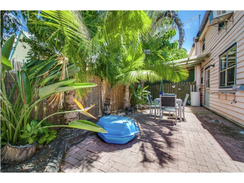 2/10 Pepperina Place, Fitzgibbon QLD 4018