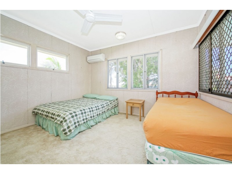 9 Vaucluse Street, Wavell Heights QLD 4012