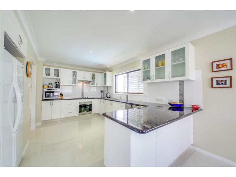 14 Cawarra Street, Carseldine QLD 4034