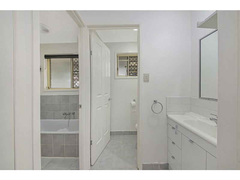 24 Karenia Street, Bray Park QLD 4500