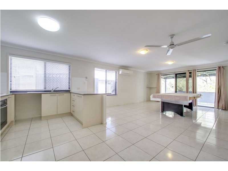 3 Adam Court, Kallangur QLD 4503