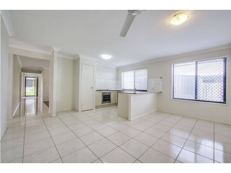 3 Adam Court, Kallangur QLD 4503