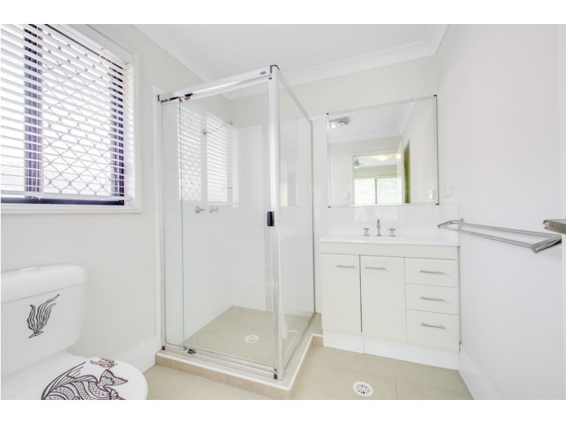 3 Adam Court, Kallangur QLD 4503