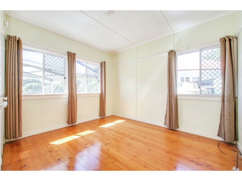 80 Crowley Street, Zillmere QLD 4034