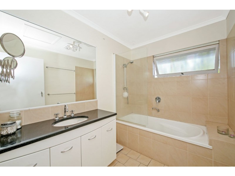 8 Cara Street, Aspley QLD 4034