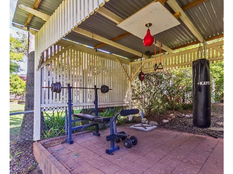 2 Malvern Street, Albany Creek QLD 4035