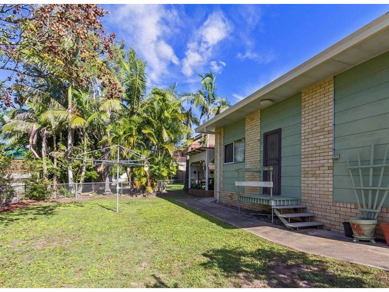 2 Malvern Street, Albany Creek QLD 4035