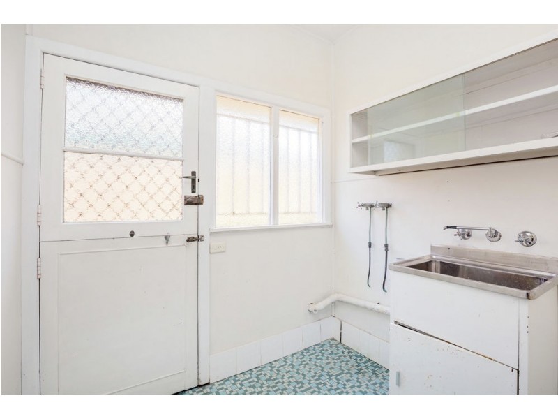31 Percy St, Redcliffe QLD 4020