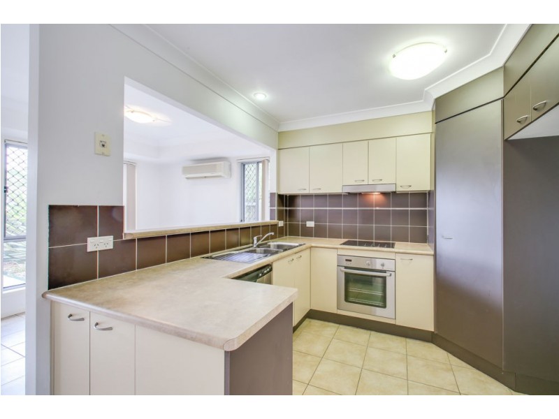 7/6 Myrtle Crescent, Bridgeman Downs QLD 4035