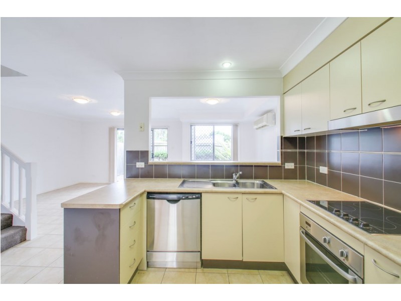 7/6 Myrtle Crescent, Bridgeman Downs QLD 4035