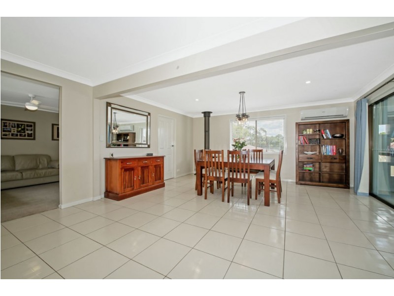 33 Claret Street, Carseldine QLD 4034