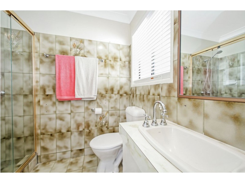 33 Claret Street, Carseldine QLD 4034