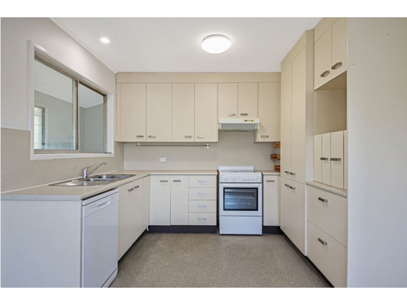 22 Albany Creek Road, Aspley QLD 4034